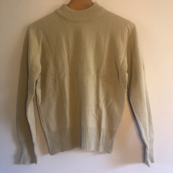 Dalton Sweaters - Vintage Dalton Virgin Cashmere tan turtleneck Back zip Sweater size S - see flaw